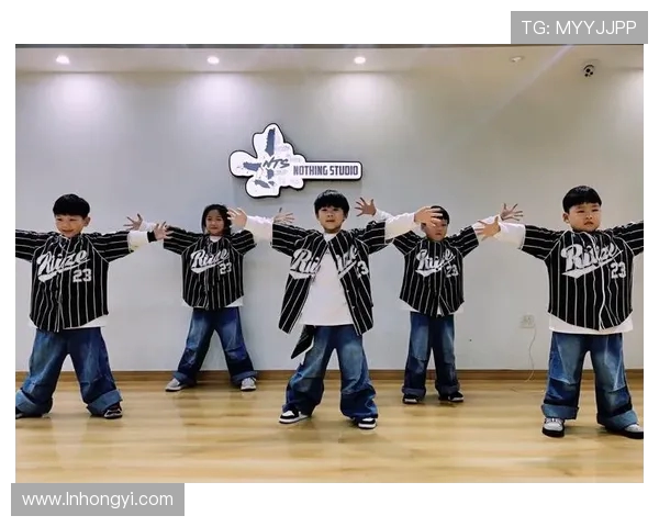 西安街舞队边路渗透战术解析与舞蹈技巧深度剖析