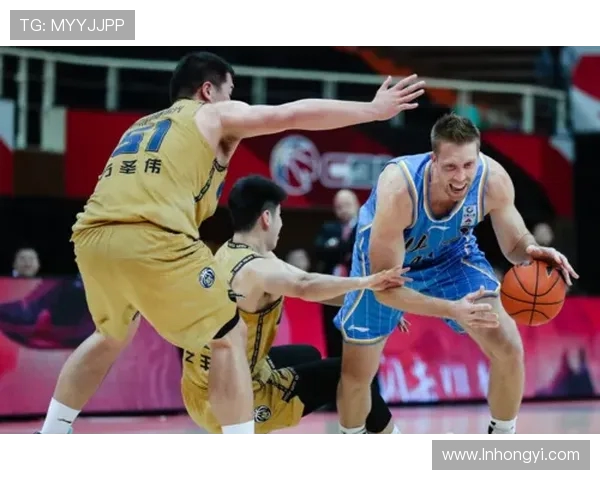 北京控股激战南京同曦巅峰对决两队鏖战全场展现顶级竞技状态