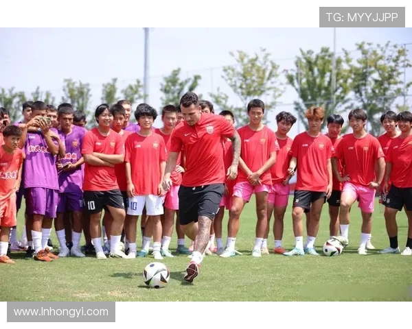 加维的足球之路:从青训小将到世界级球星的成长故事 加维的足球之路:从青训小将到世界级球星的成长故事