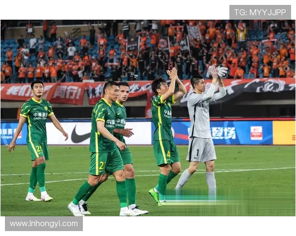 国安与首尔激战回顾精彩比赛录像全程回放与分析