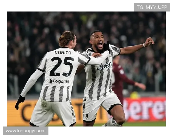 尤文图斯与都灵足球俱乐部历史对战回顾与分析